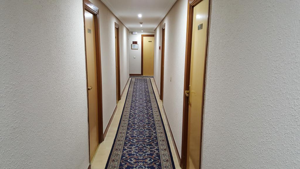 Hotel Achuri Vitoria-Gasteiz Kültér fotó